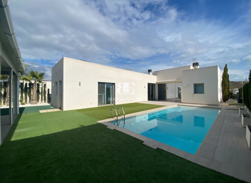Resale - Villa -
Benijofar