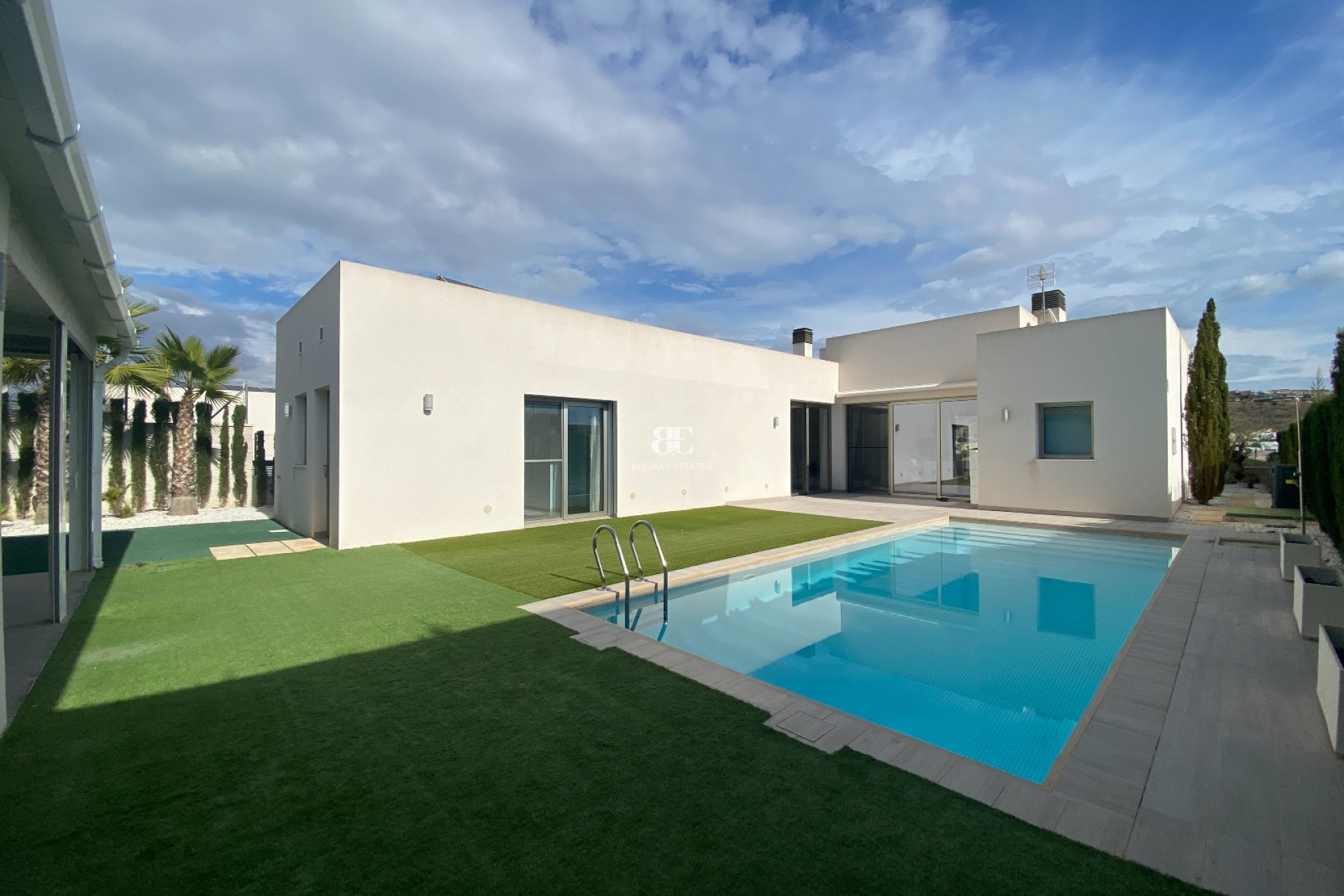 Resale - Villa -
Benijofar