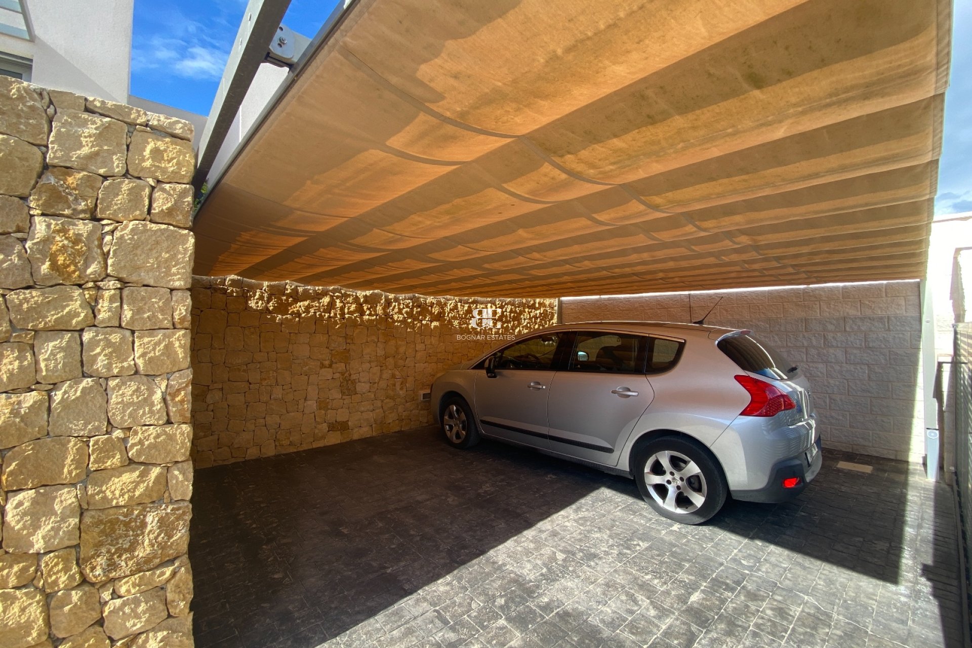 Resale - Villa -
Benijofar