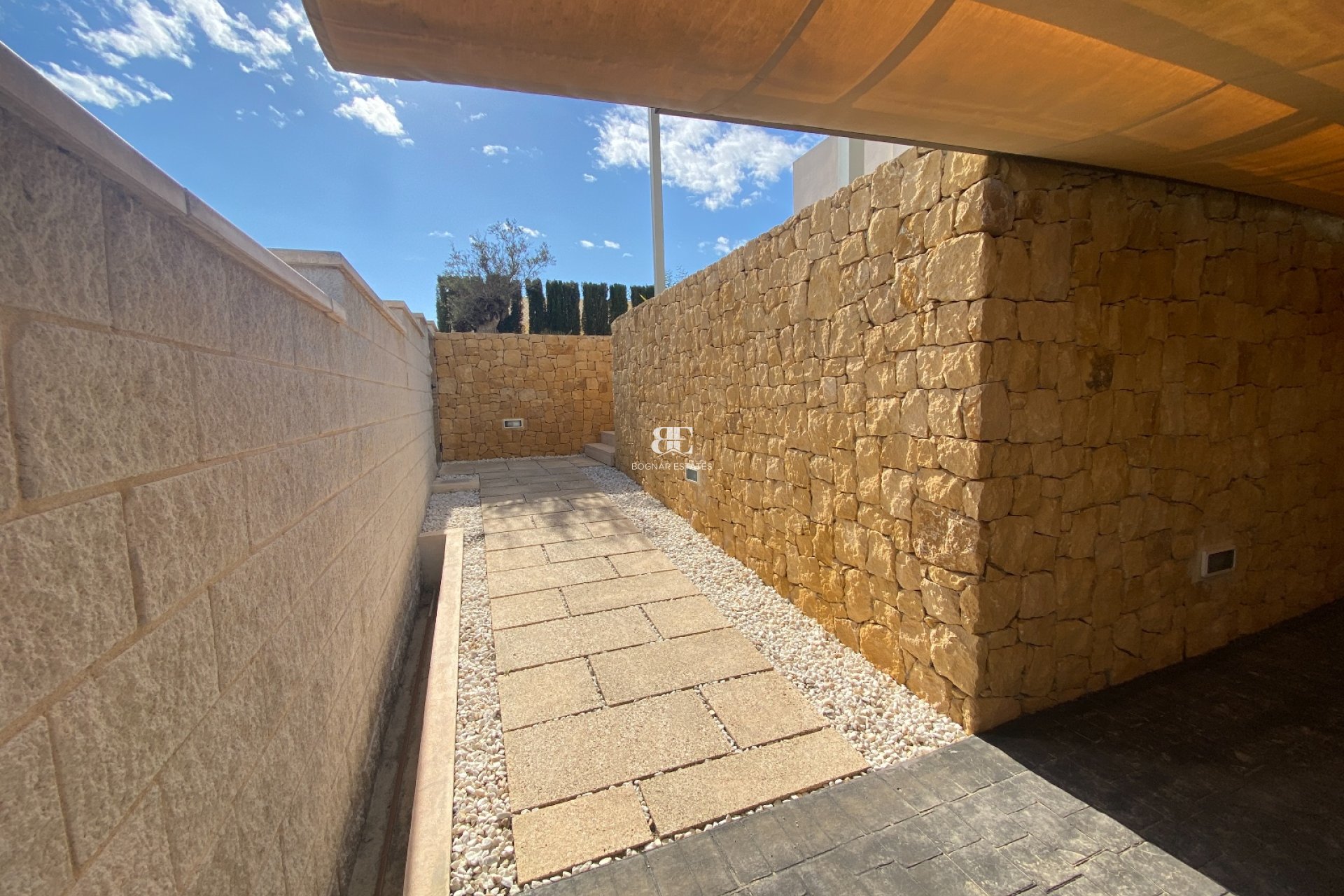 Resale - Villa -
Benijofar