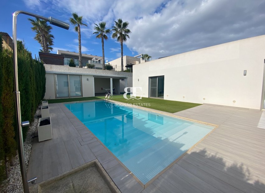 Resale - Villa -
Benijofar