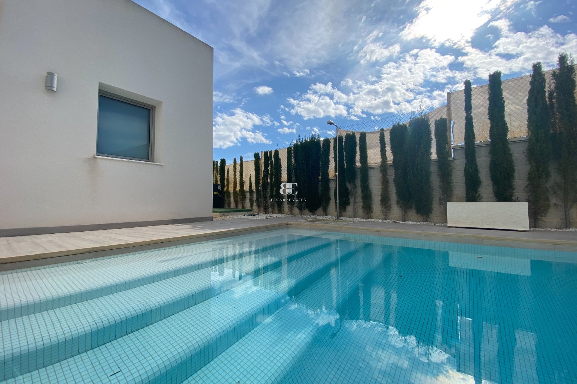 Resale - Villa -
Benijofar
