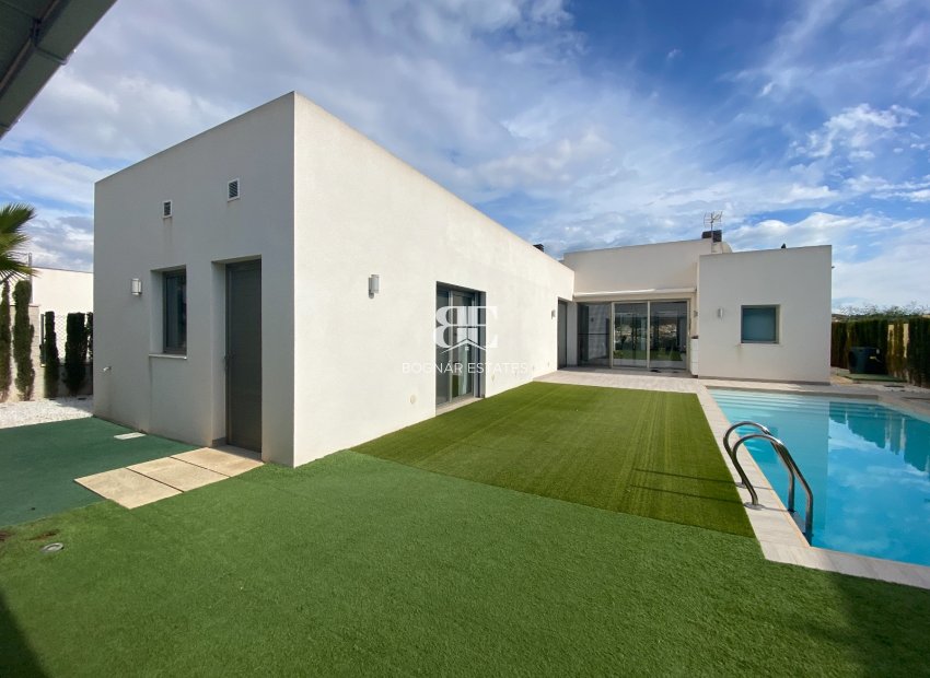 Resale - Villa -
Benijofar