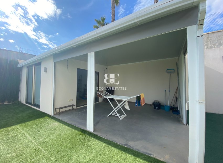 Resale - Villa -
Benijofar