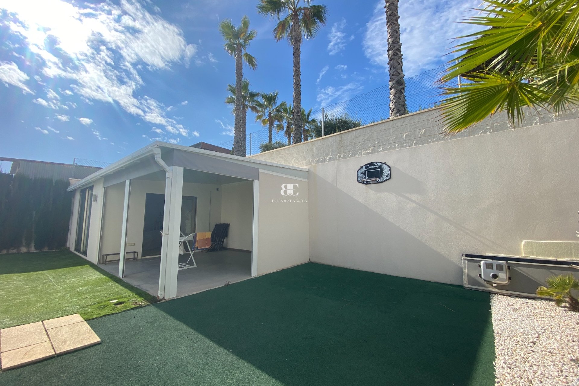 Resale - Villa -
Benijofar