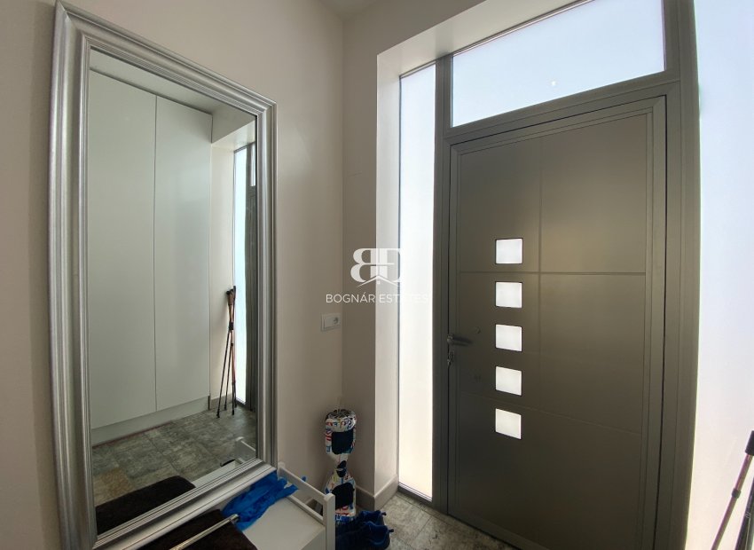 Resale - Villa -
Benijofar