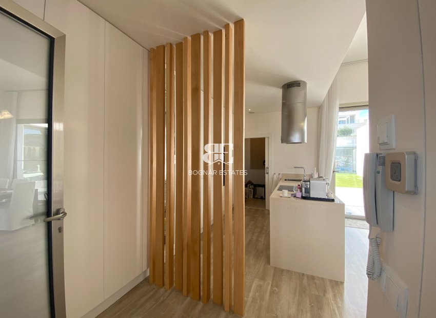 Resale - Villa -
Benijofar