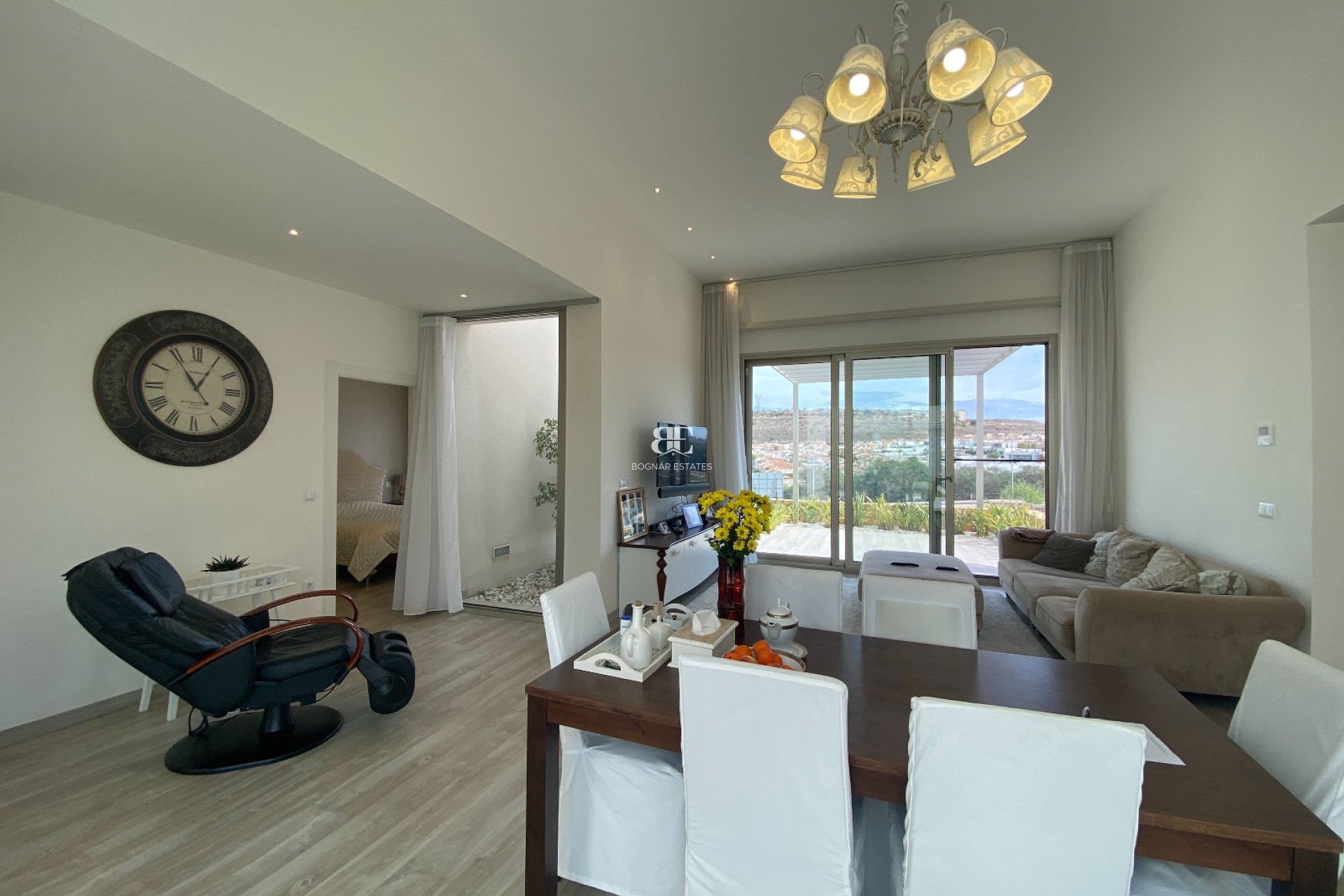 Resale - Villa -
Benijofar
