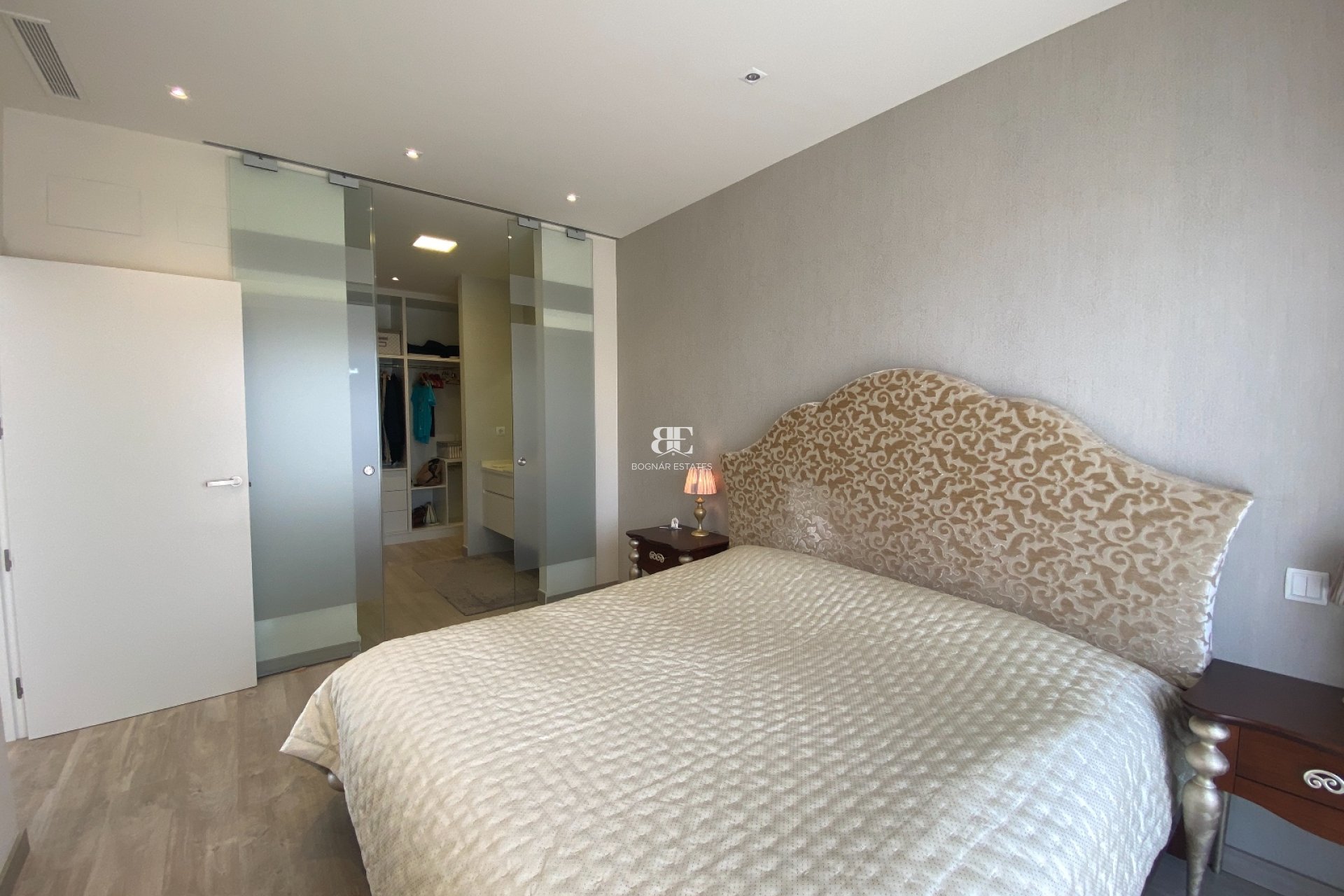 Resale - Villa -
Benijofar