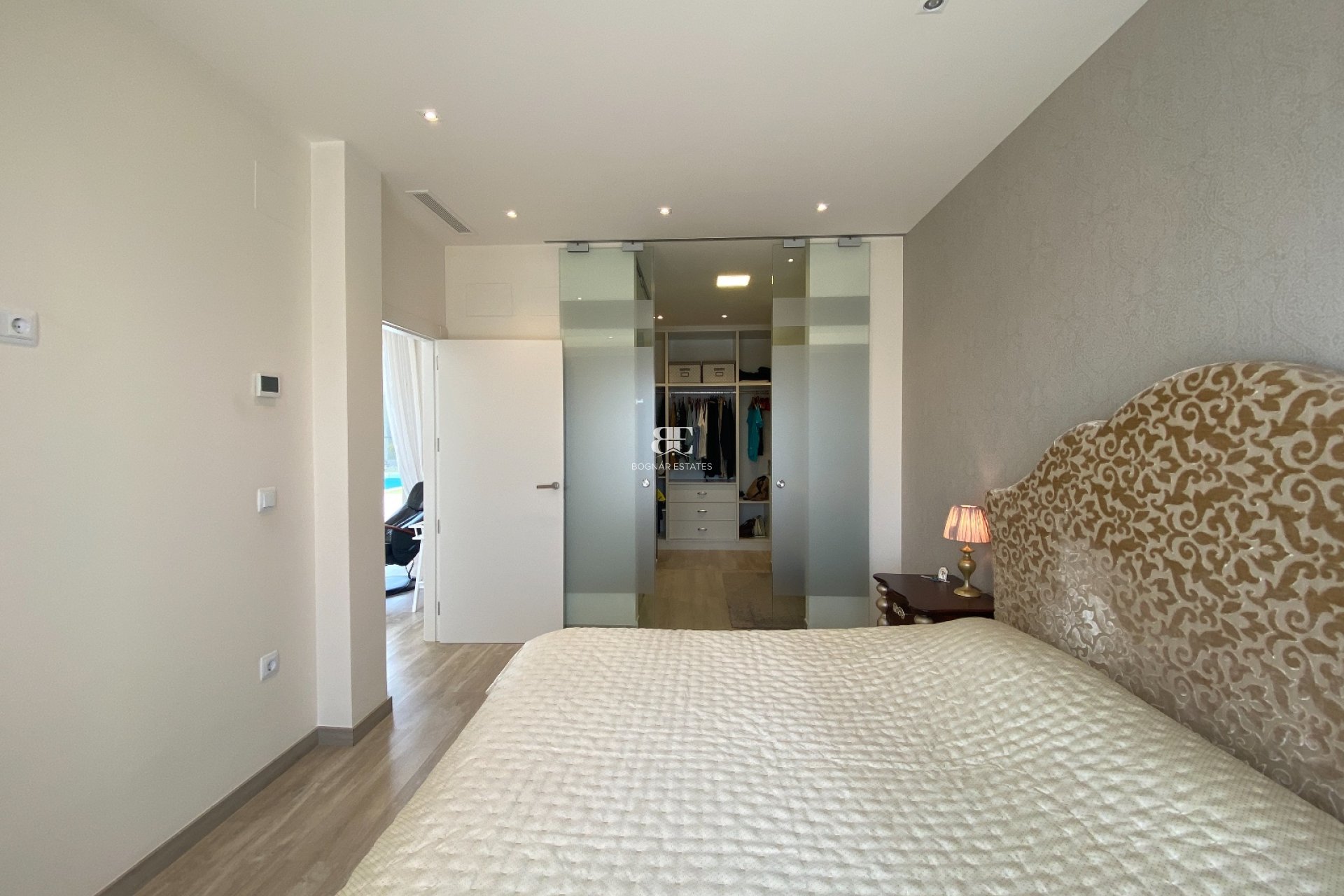 Resale - Villa -
Benijofar