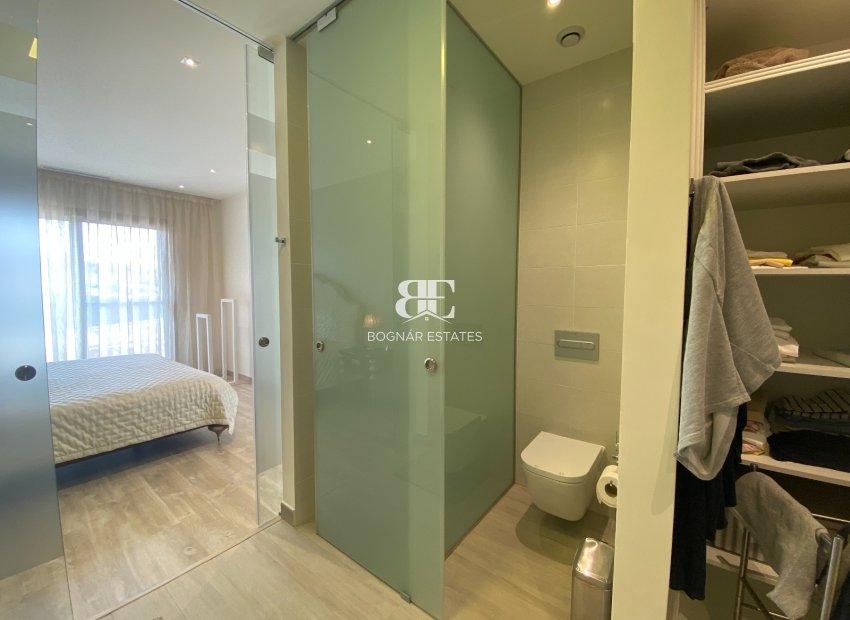 Resale - Villa -
Benijofar