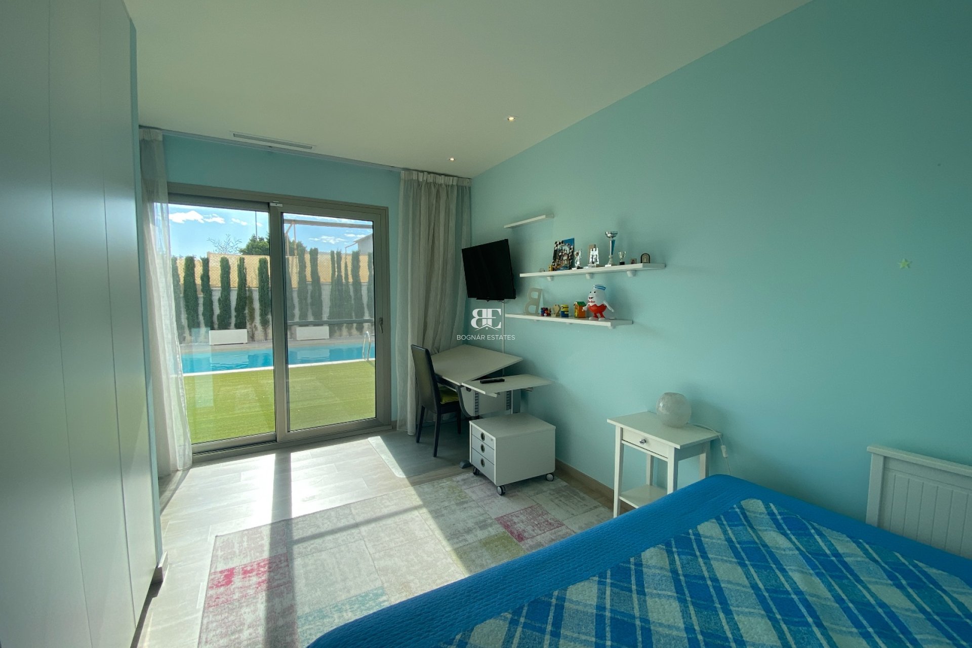 Resale - Villa -
Benijofar