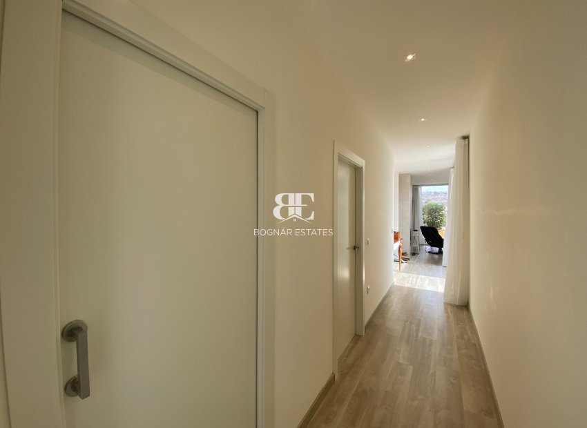 Resale - Villa -
Benijofar