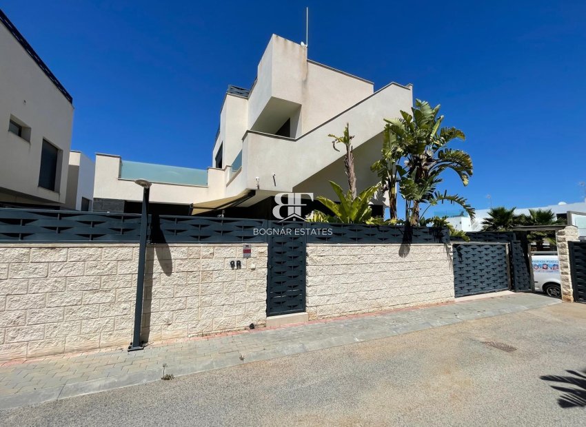Resale - Villa -
Benijofar