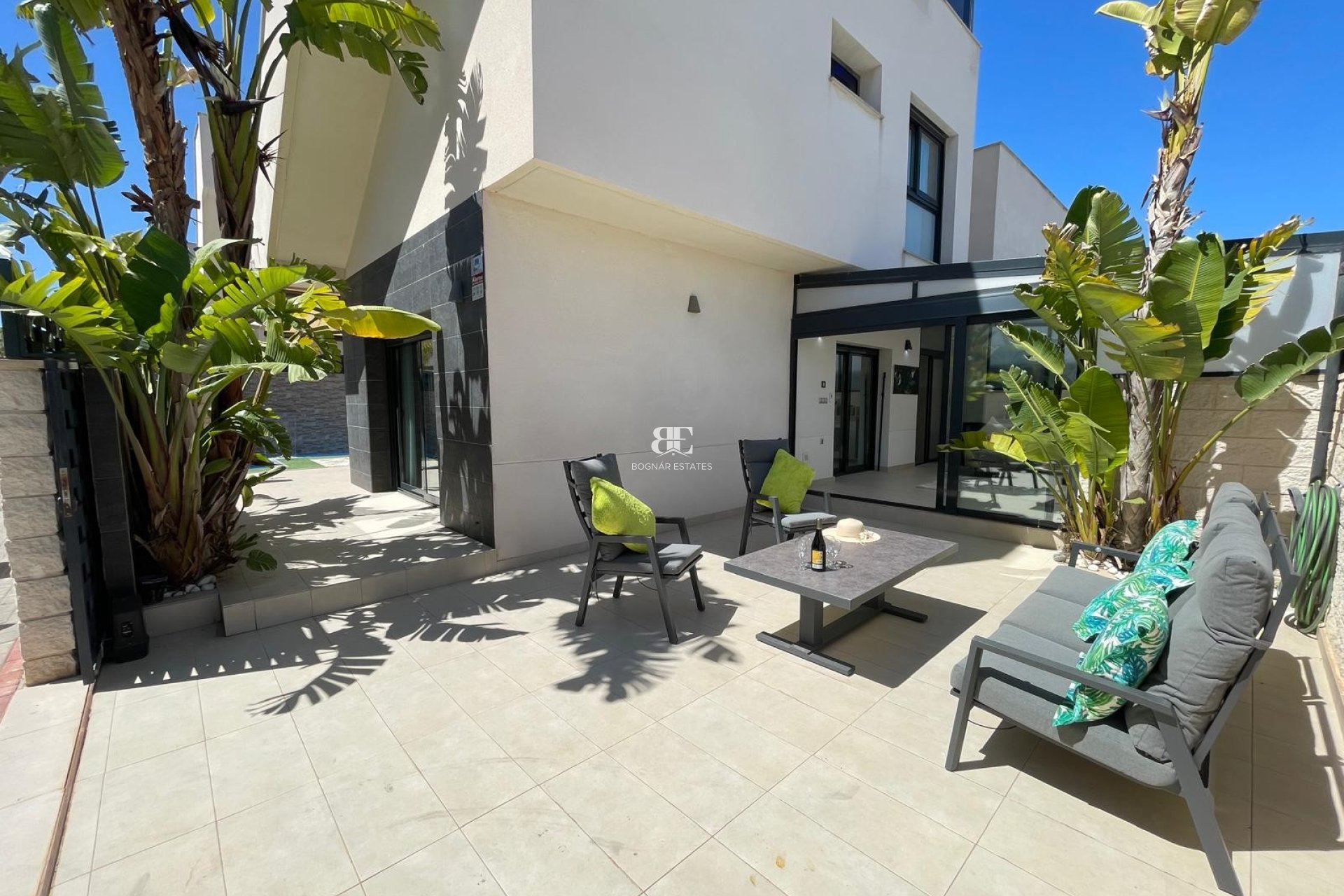 Resale - Villa -
Benijofar