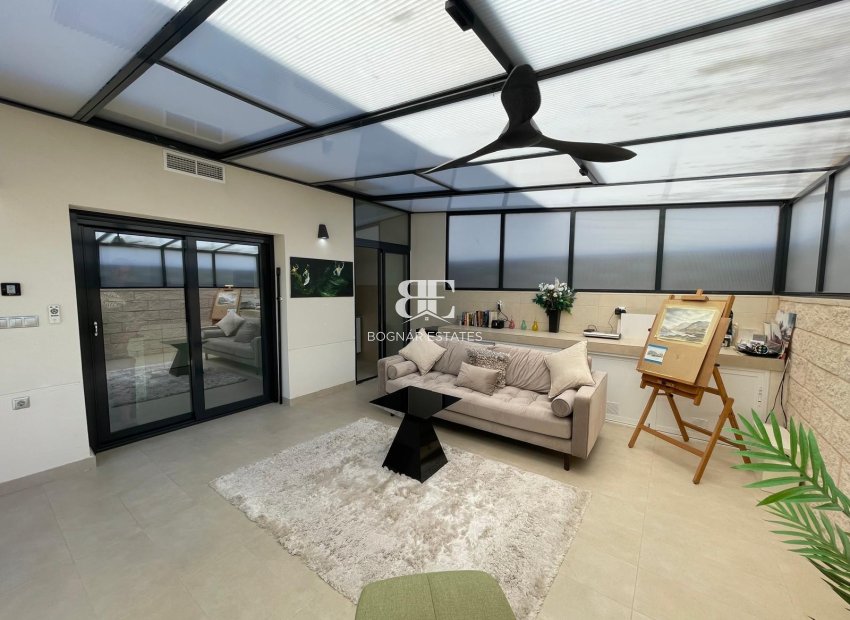 Resale - Villa -
Benijofar