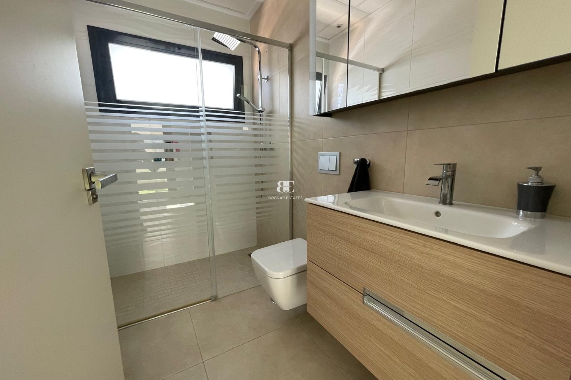 Resale - Villa -
Benijofar