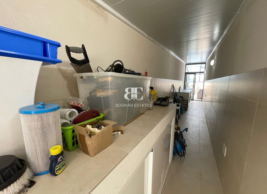 Resale - Villa -
Benijofar