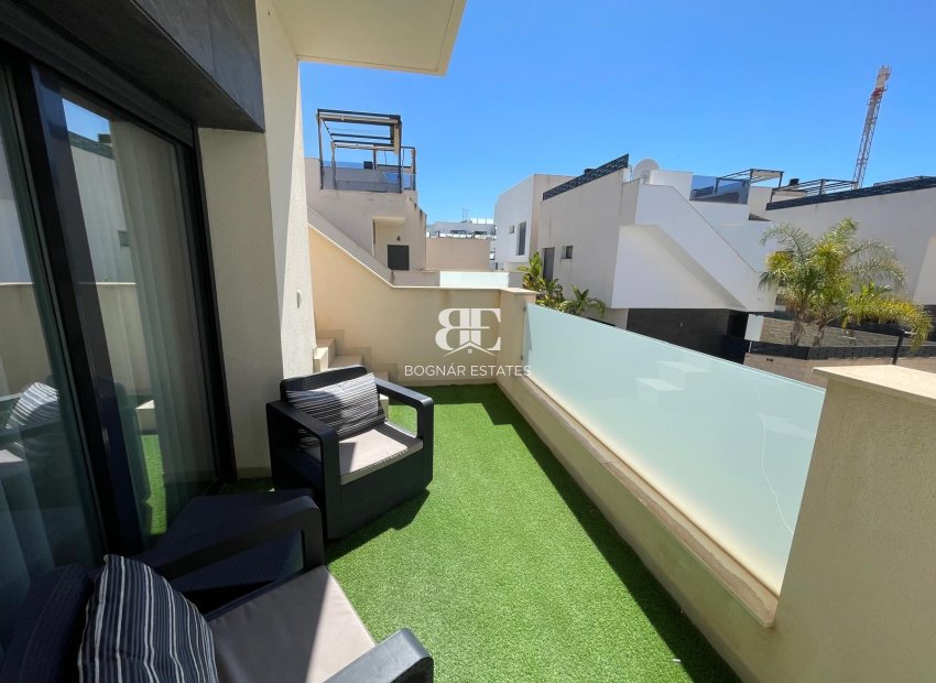 Resale - Villa -
Benijofar
