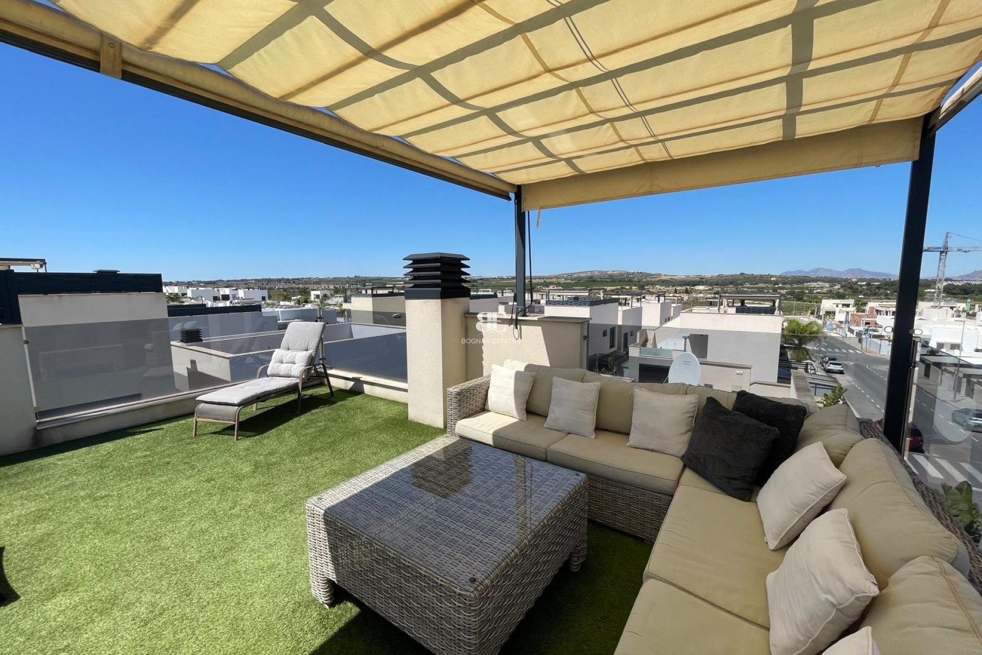 Resale - Villa -
Benijofar