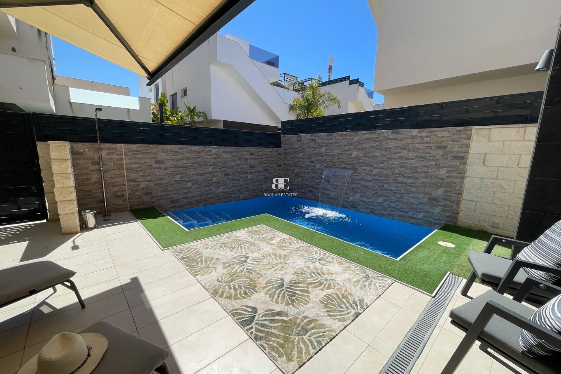 Resale - Villa -
Benijofar