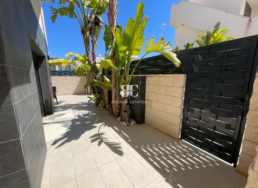 Resale - Villa -
Benijofar