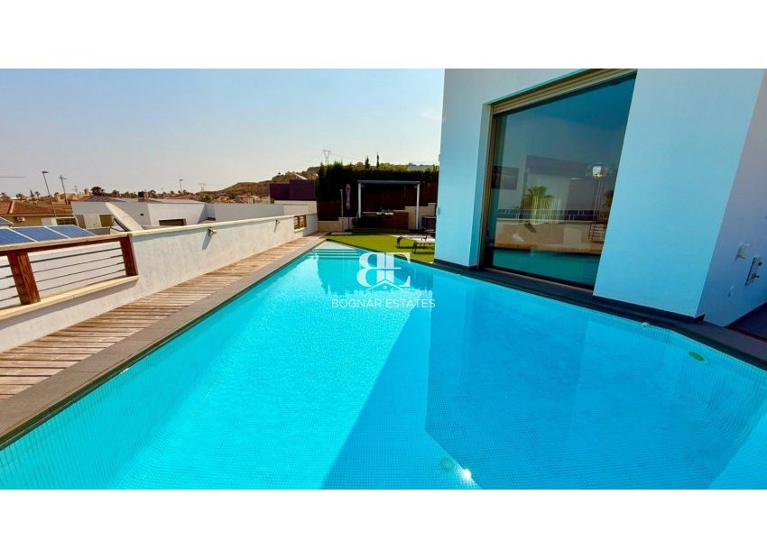 Resale - Villa -
Benijofar