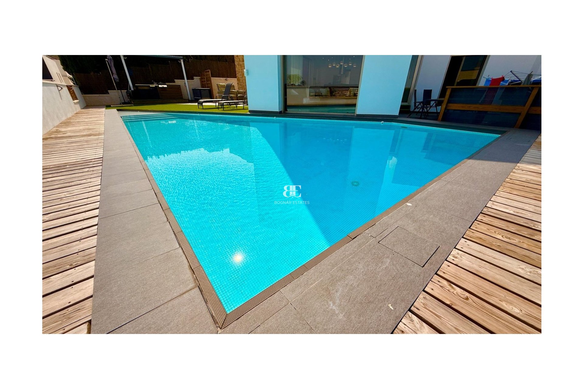 Resale - Villa -
Benijofar