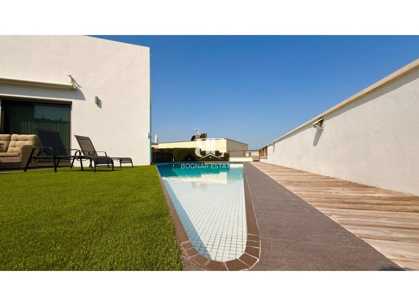 Resale - Villa -
Benijofar