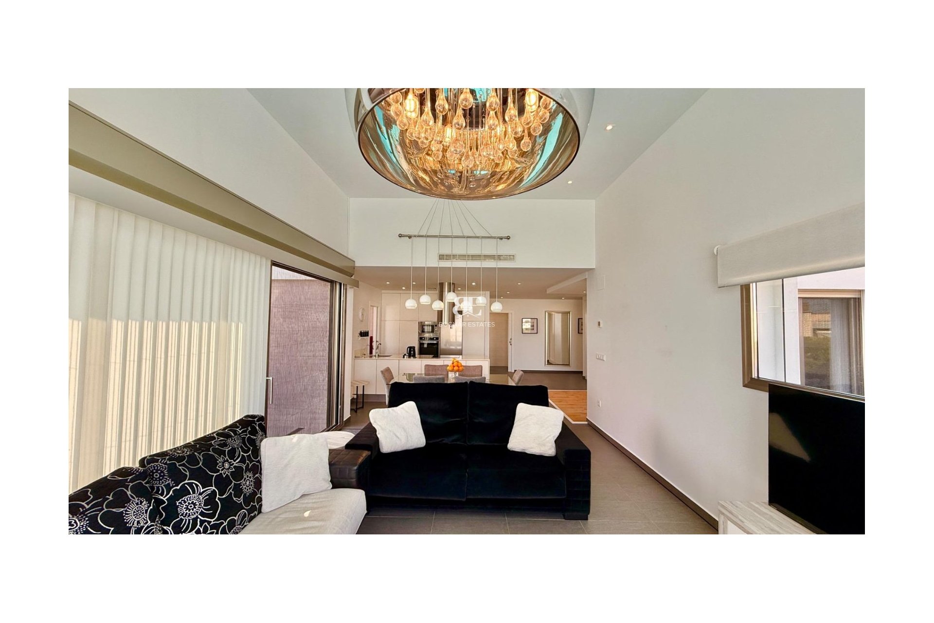 Resale - Villa -
Benijofar