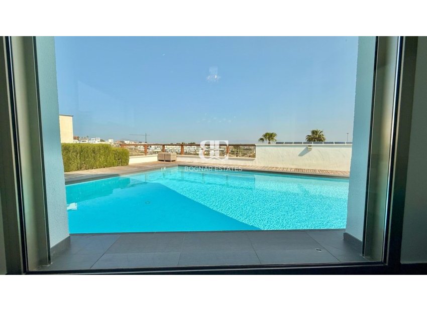 Resale - Villa -
Benijofar