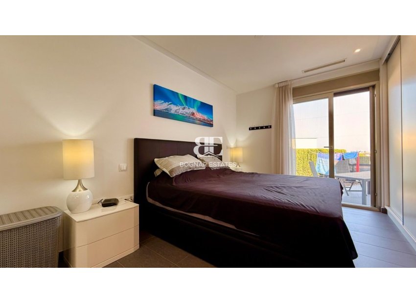 Resale - Villa -
Benijofar