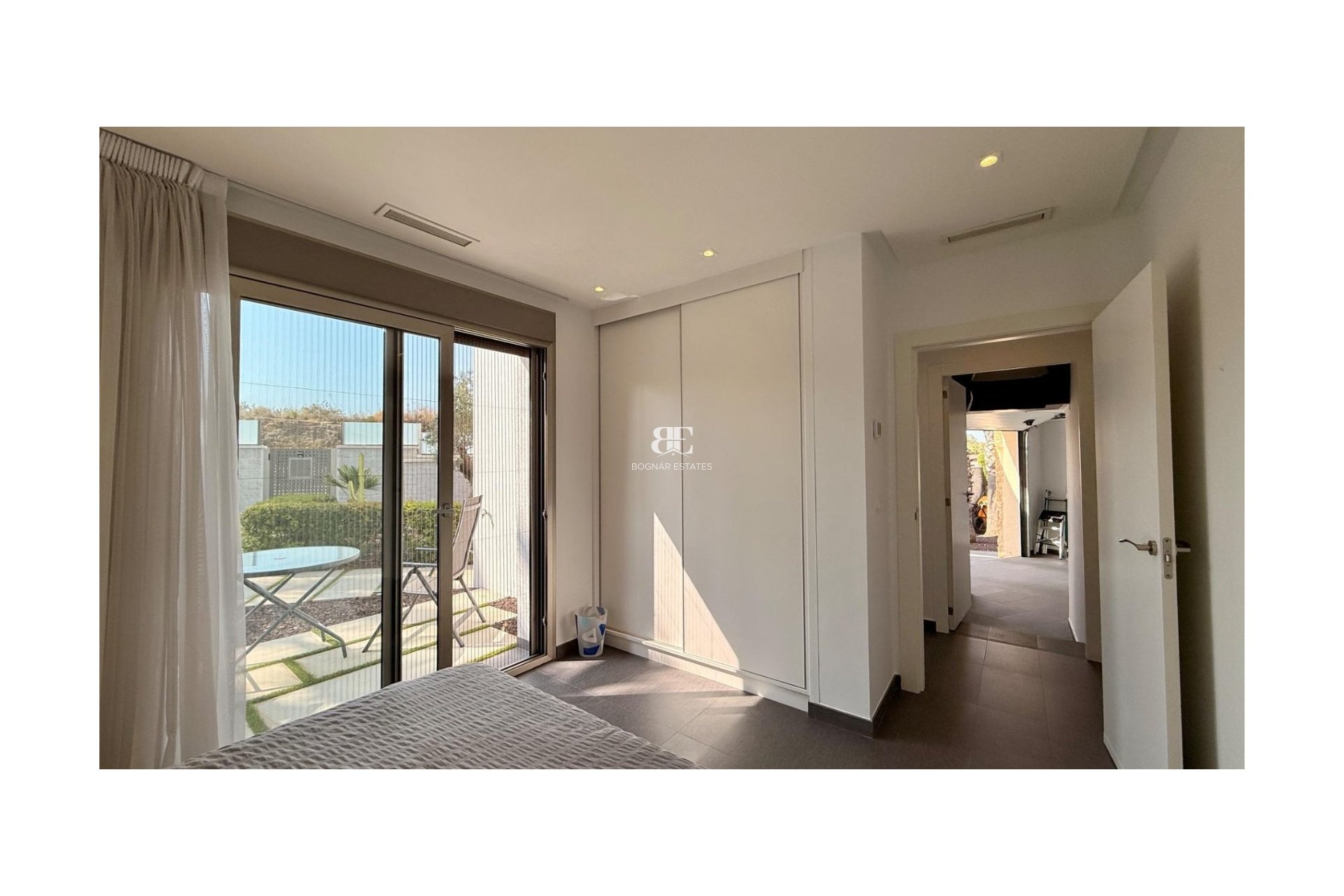 Resale - Villa -
Benijofar