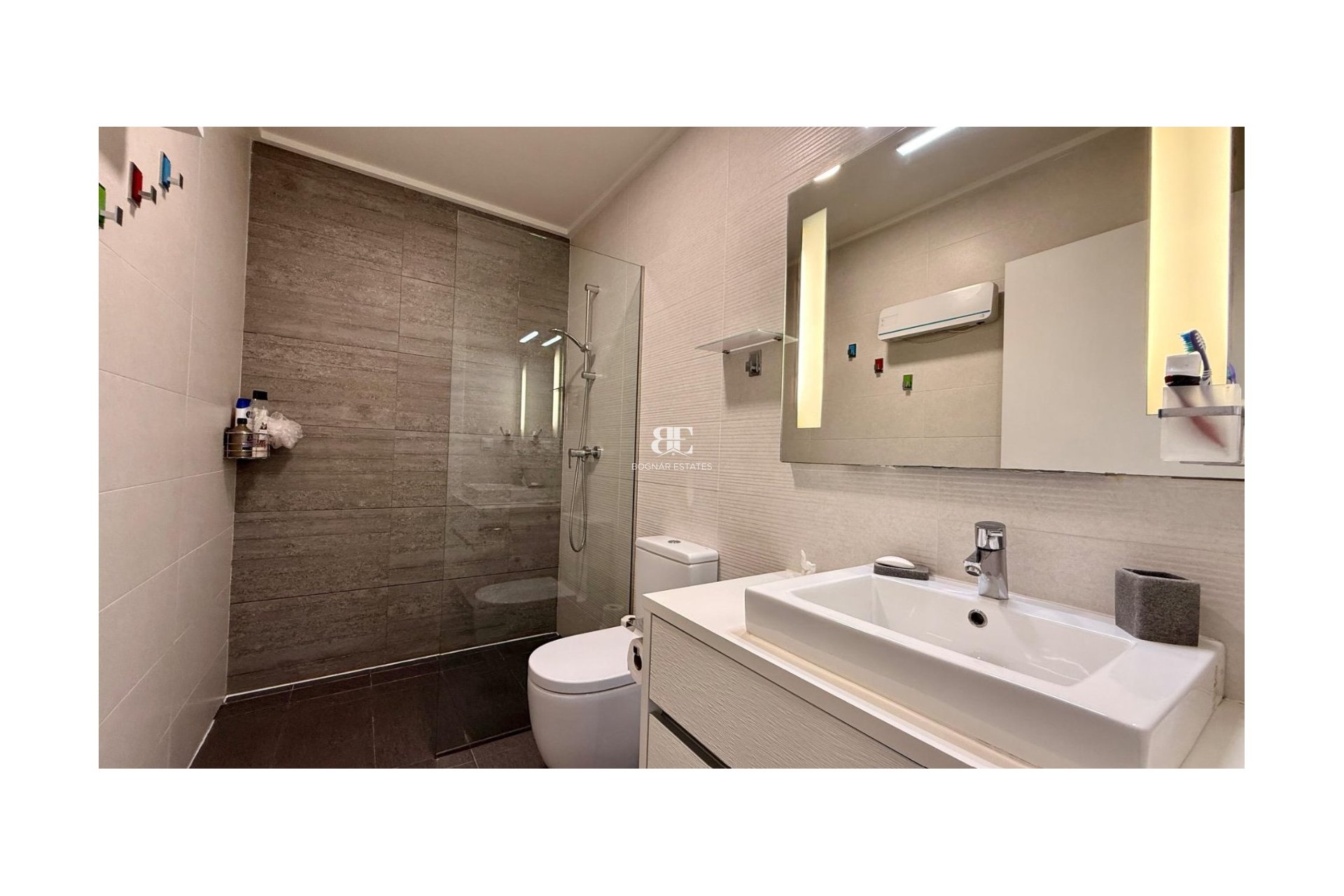 Resale - Villa -
Benijofar