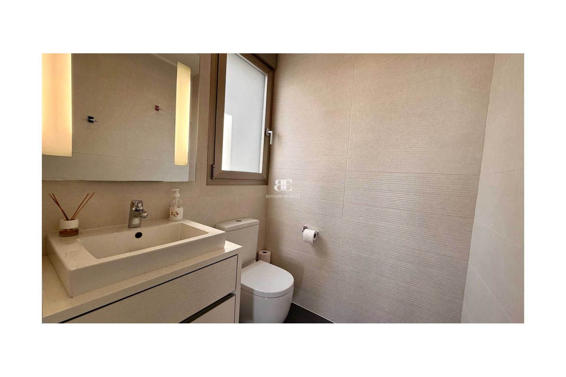 Resale - Villa -
Benijofar
