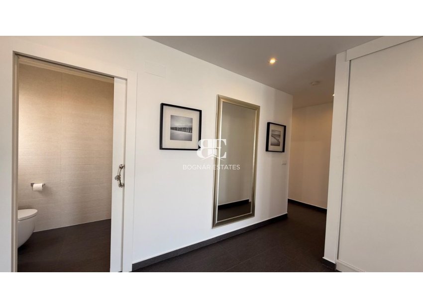 Resale - Villa -
Benijofar