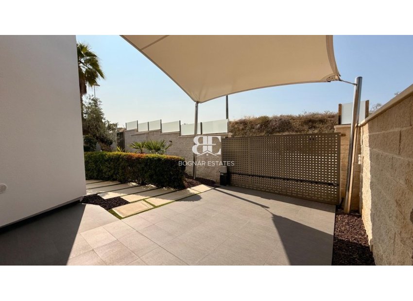 Resale - Villa -
Benijofar