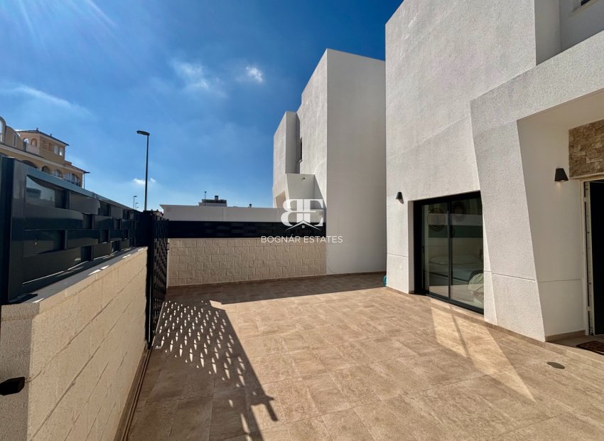 Resale - Villa -
Benijofar