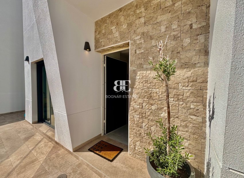 Resale - Villa -
Benijofar