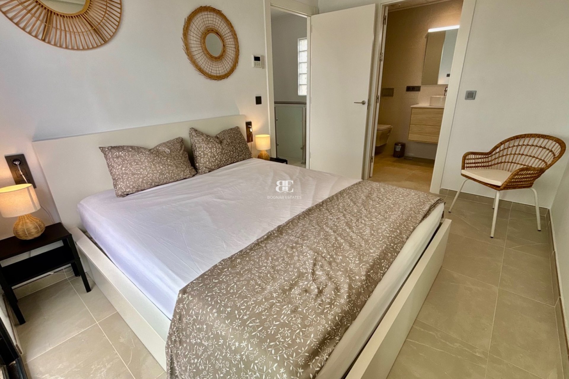 Resale - Villa -
Benijofar