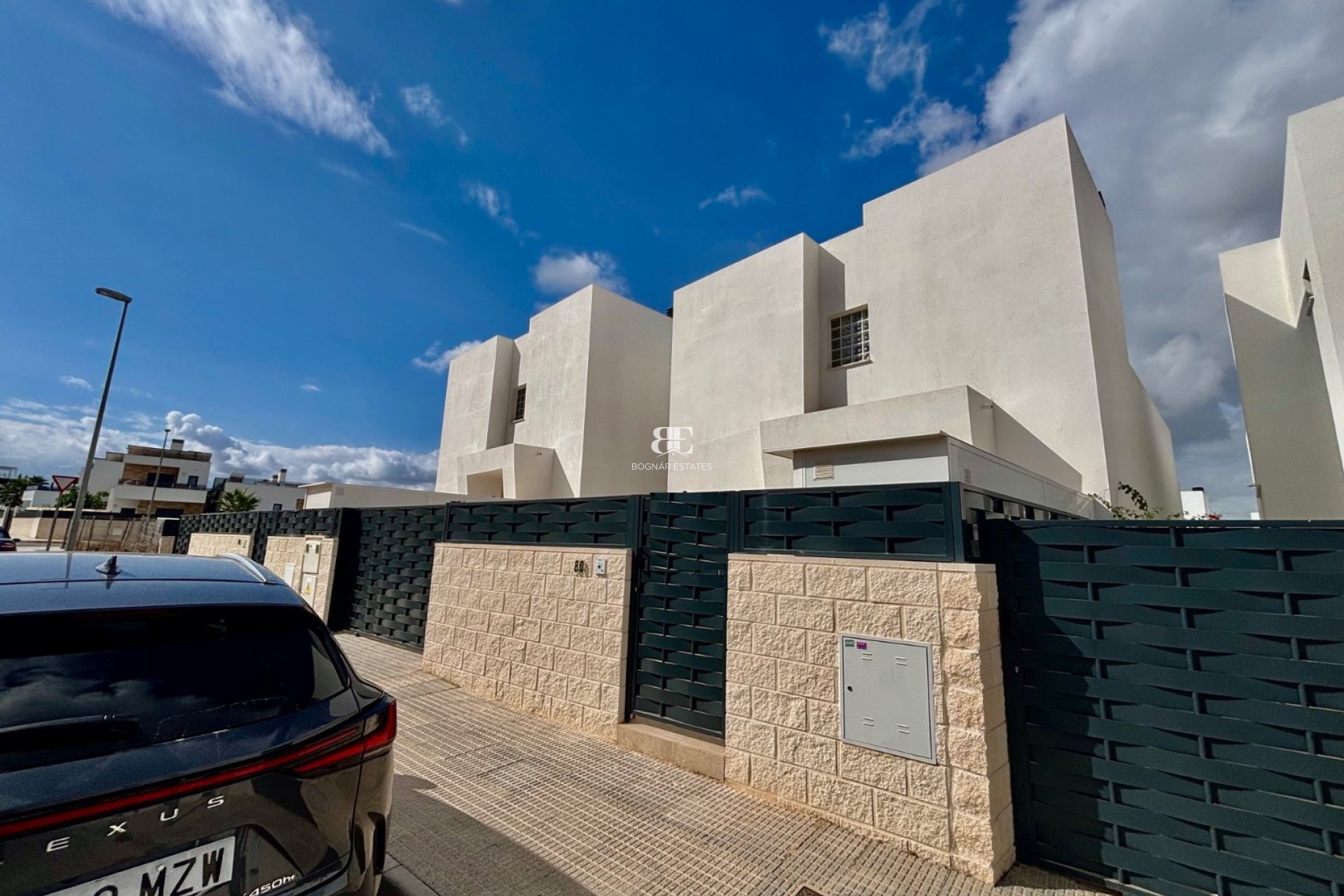 Resale - Villa -
Benijofar