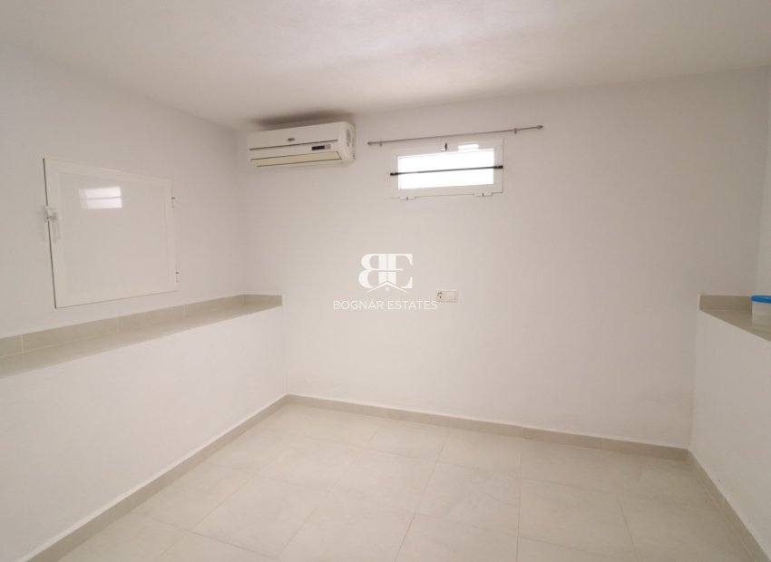 Resale - Villa -
Benimar - Rojales