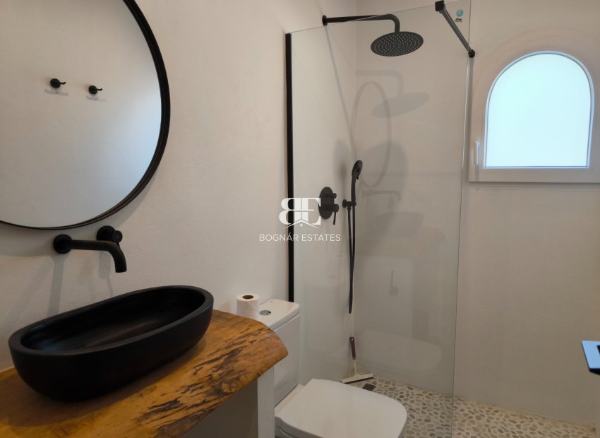 Resale - Villa -
Benissa - La Fustera