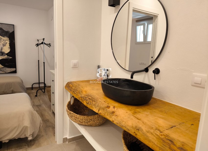 Resale - Villa -
Benissa - La Fustera