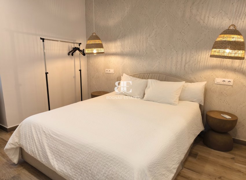 Resale - Villa -
Benissa - La Fustera