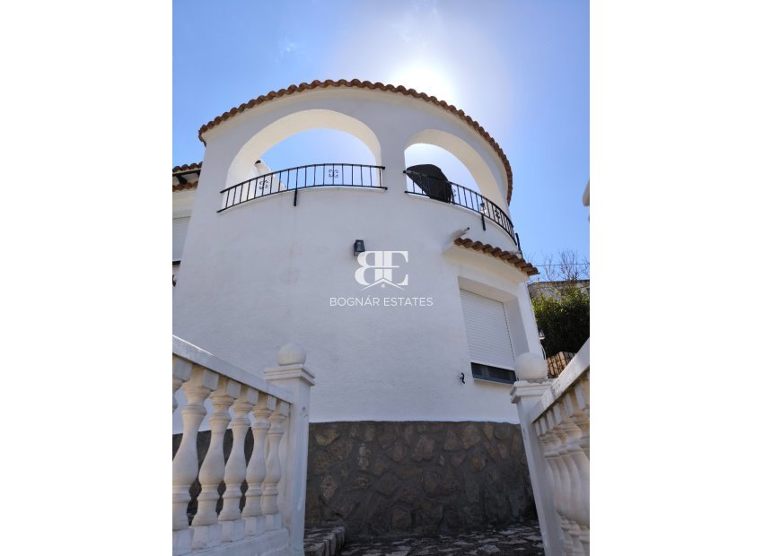 Resale - Villa -
Benissa - La Fustera