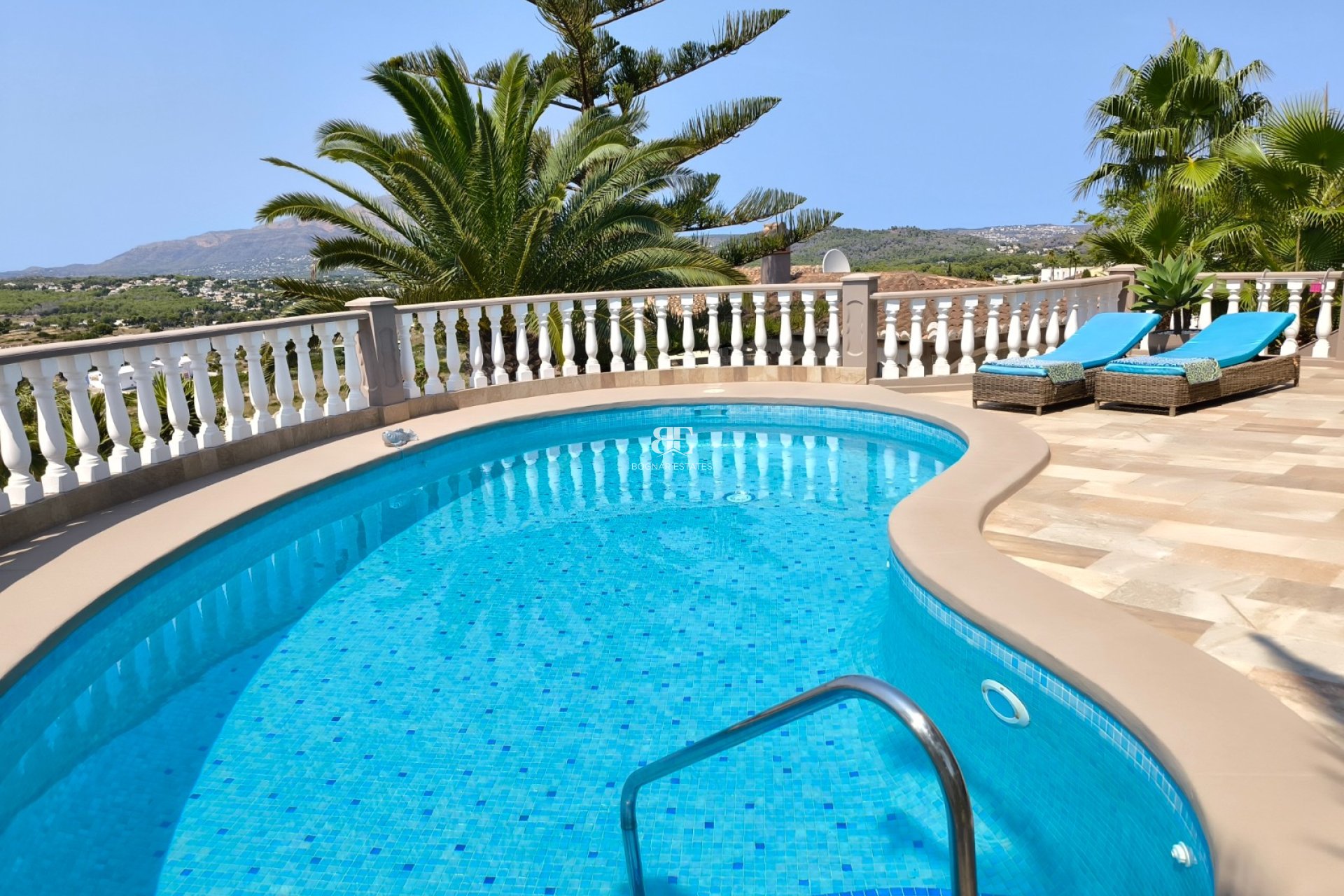 Resale - Villa -
Benitachell