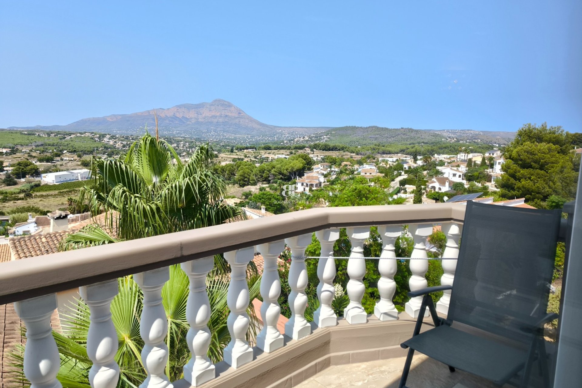 Resale - Villa -
Benitachell