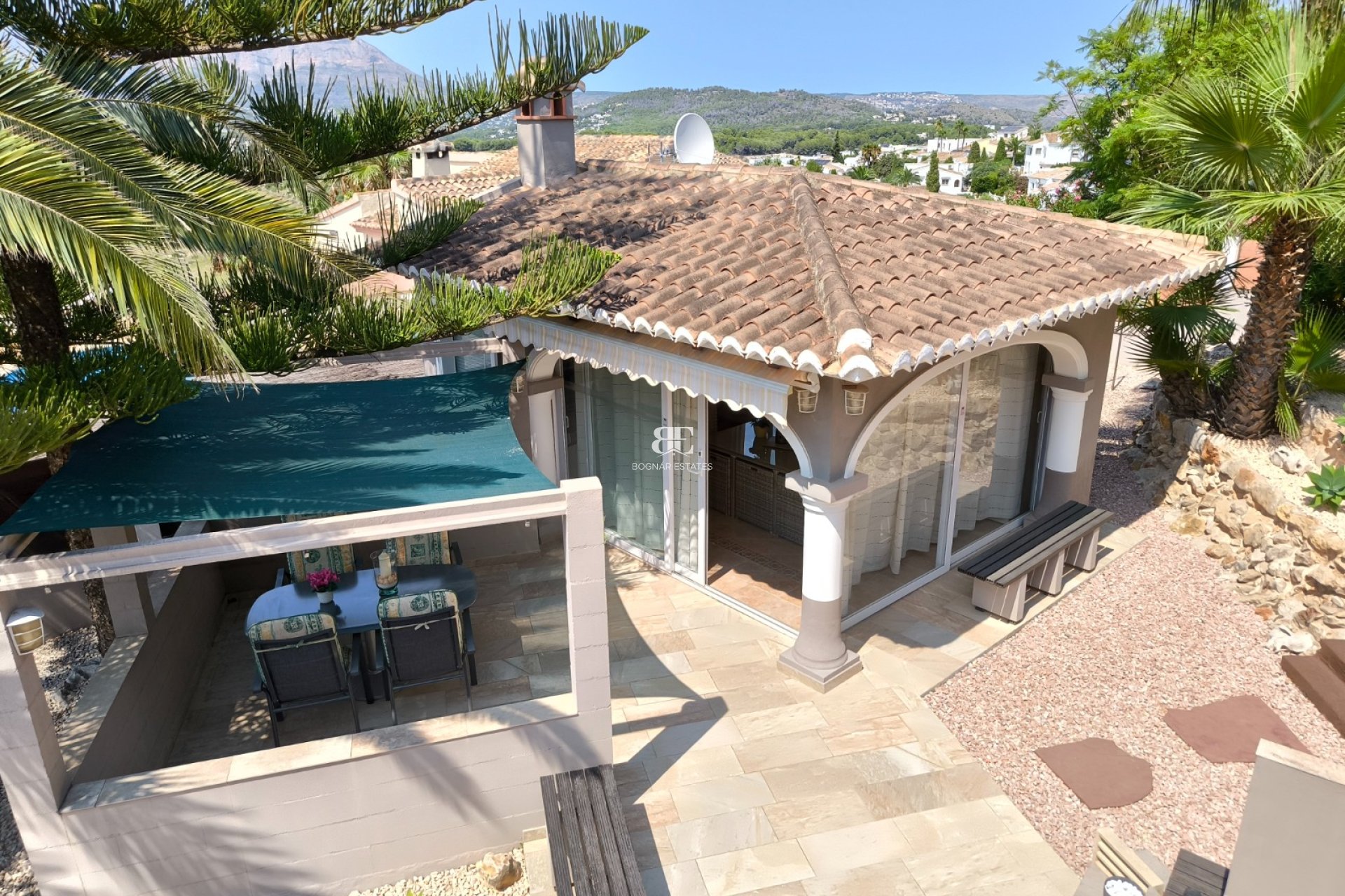 Resale - Villa -
Benitachell