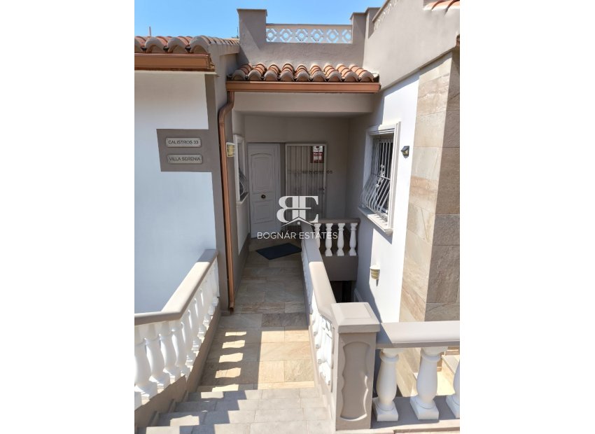 Resale - Villa -
Benitachell